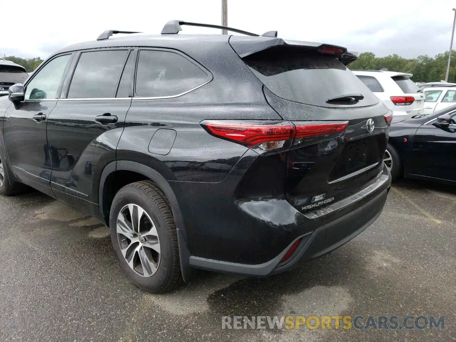 3 Photograph of a damaged car 5TDHZRBH6MS080343 TOYOTA HIGHLANDER 2021