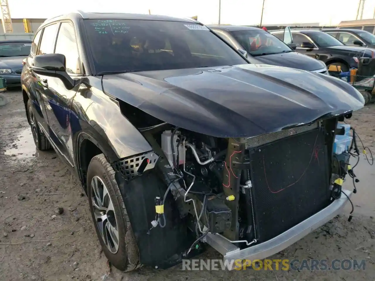 1 Photograph of a damaged car 5TDHZRBH6MS085199 TOYOTA HIGHLANDER 2021