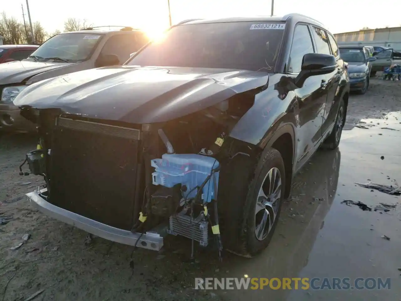 2 Photograph of a damaged car 5TDHZRBH6MS085199 TOYOTA HIGHLANDER 2021