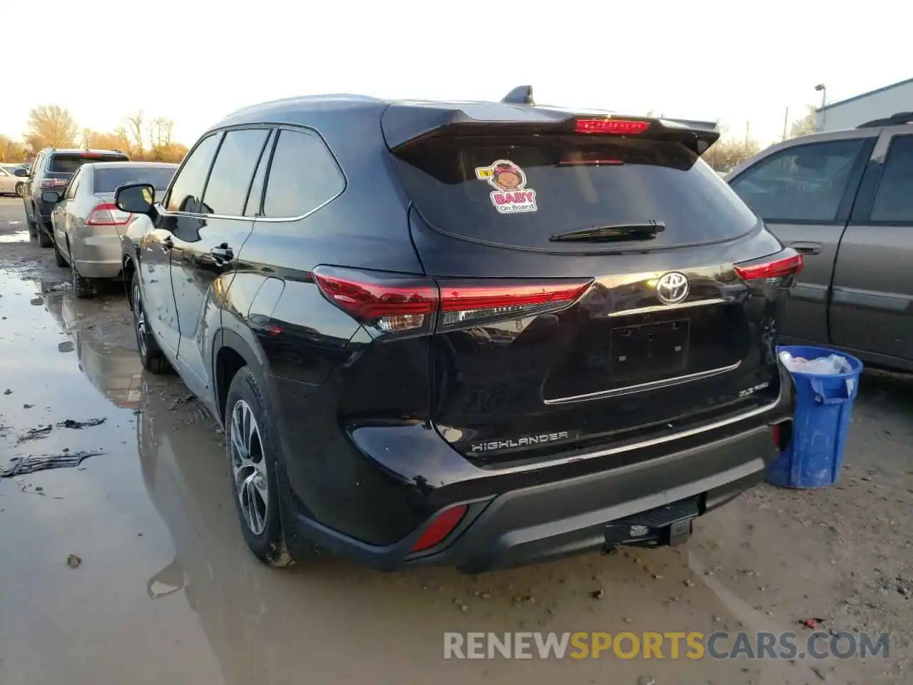 3 Photograph of a damaged car 5TDHZRBH6MS085199 TOYOTA HIGHLANDER 2021