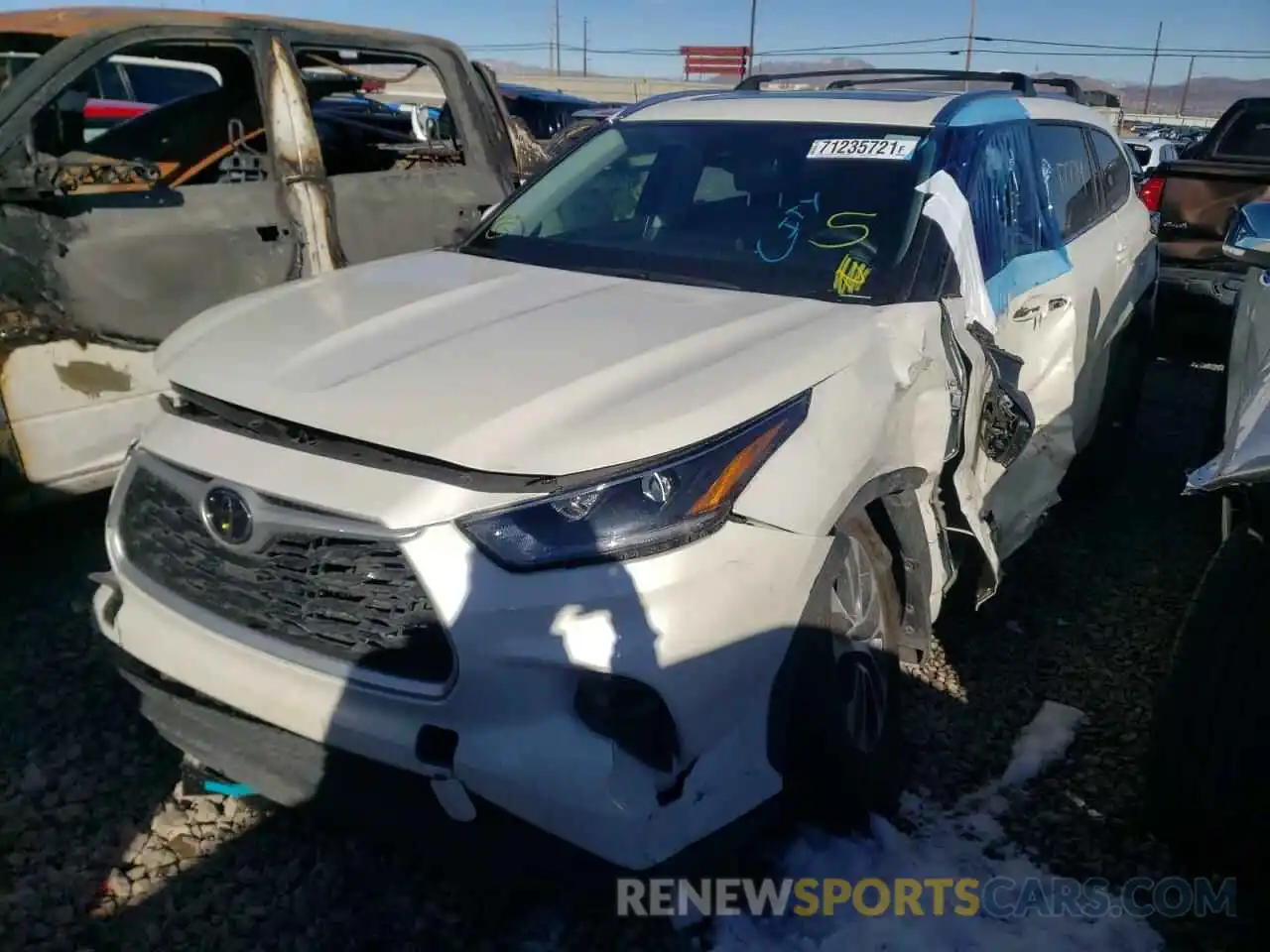 2 Photograph of a damaged car 5TDHZRBH6MS527933 TOYOTA HIGHLANDER 2021