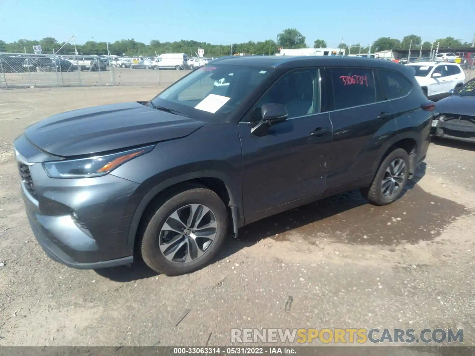 2 Photograph of a damaged car 5TDHZRBH6MS546482 TOYOTA HIGHLANDER 2021