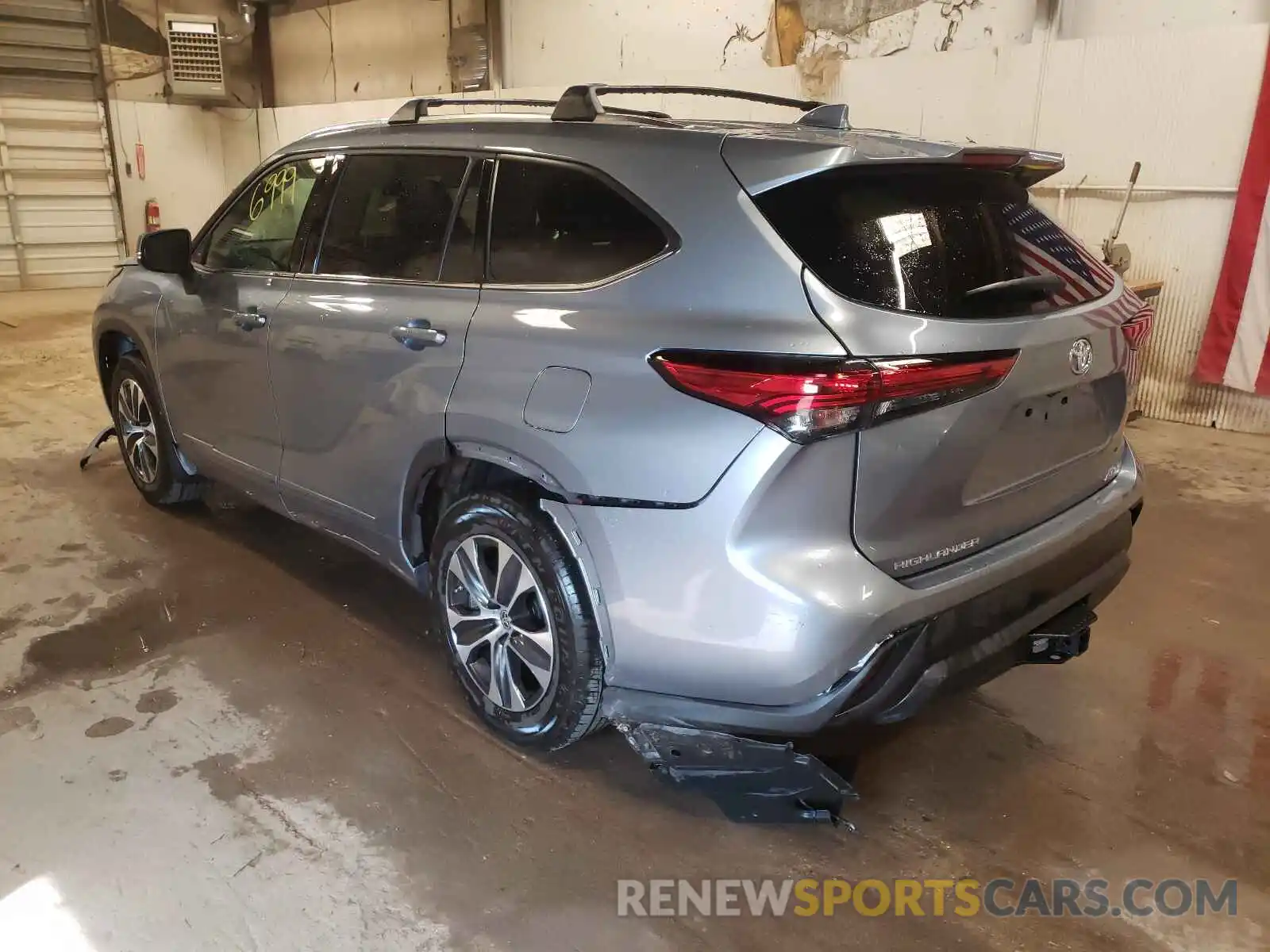 3 Photograph of a damaged car 5TDHZRBH7MS064376 TOYOTA HIGHLANDER 2021