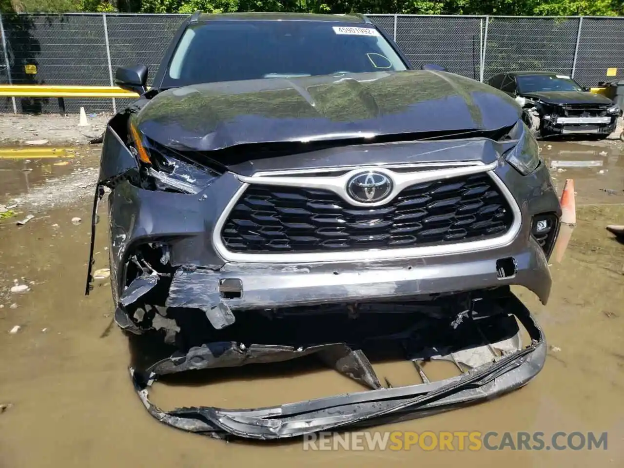 9 Photograph of a damaged car 5TDHZRBH7MS523065 TOYOTA HIGHLANDER 2021