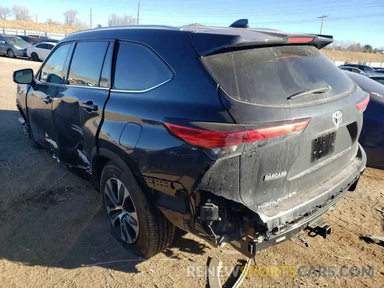 3 Photograph of a damaged car 5TDHZRBH8MS113844 TOYOTA HIGHLANDER 2021