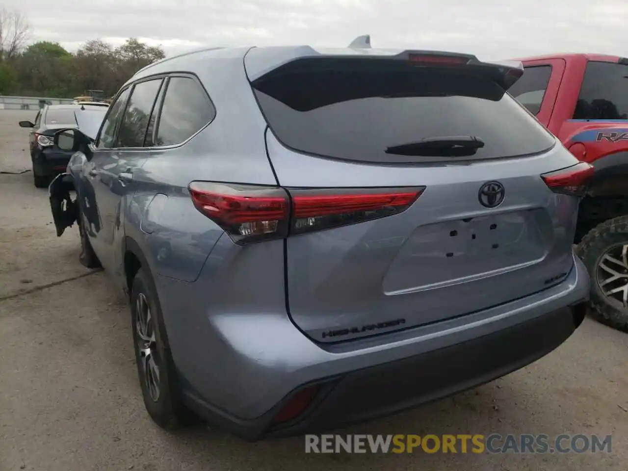 3 Photograph of a damaged car 5TDHZRBH8MS136105 TOYOTA HIGHLANDER 2021