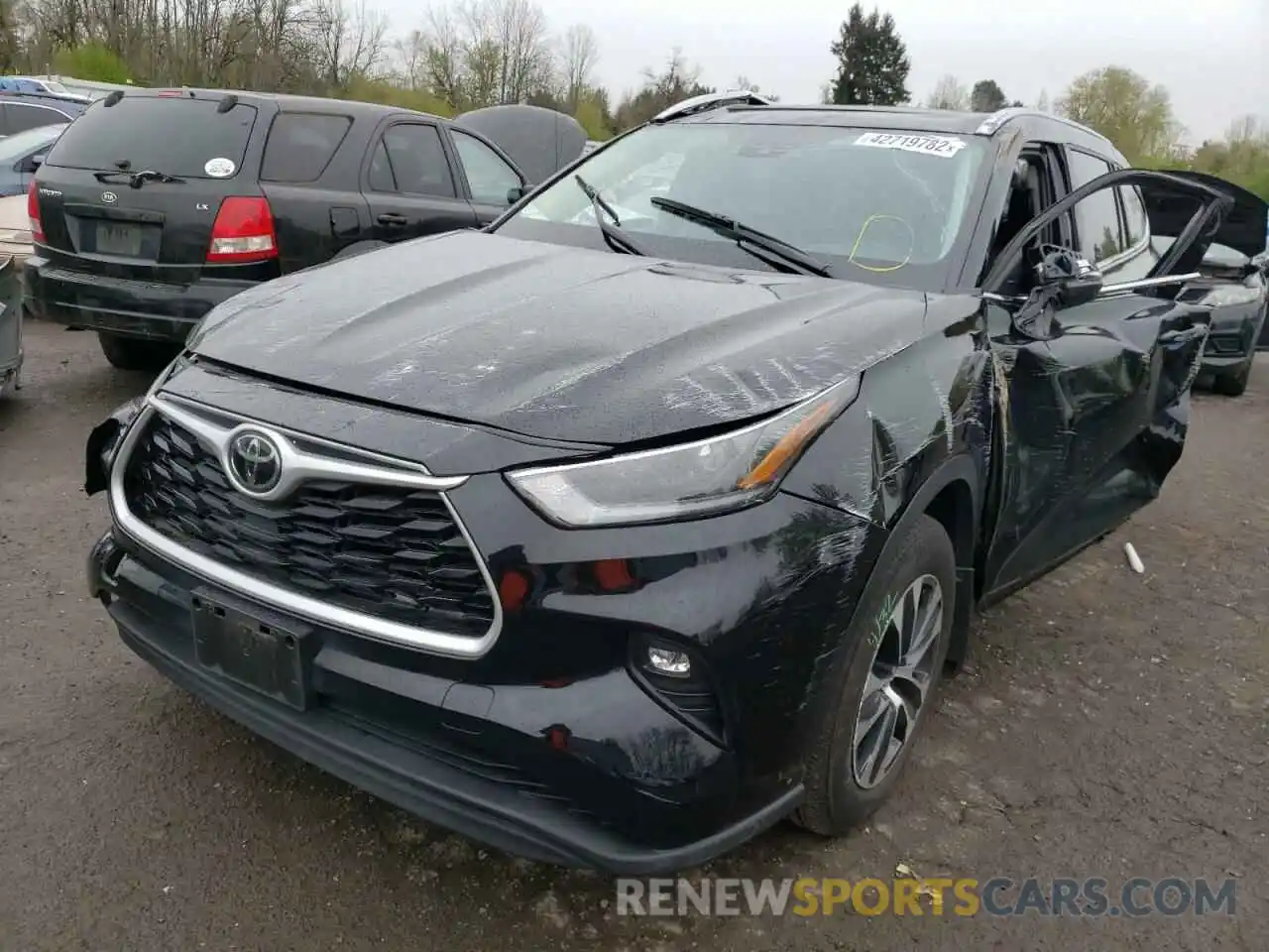 2 Photograph of a damaged car 5TDHZRBH8MS535970 TOYOTA HIGHLANDER 2021