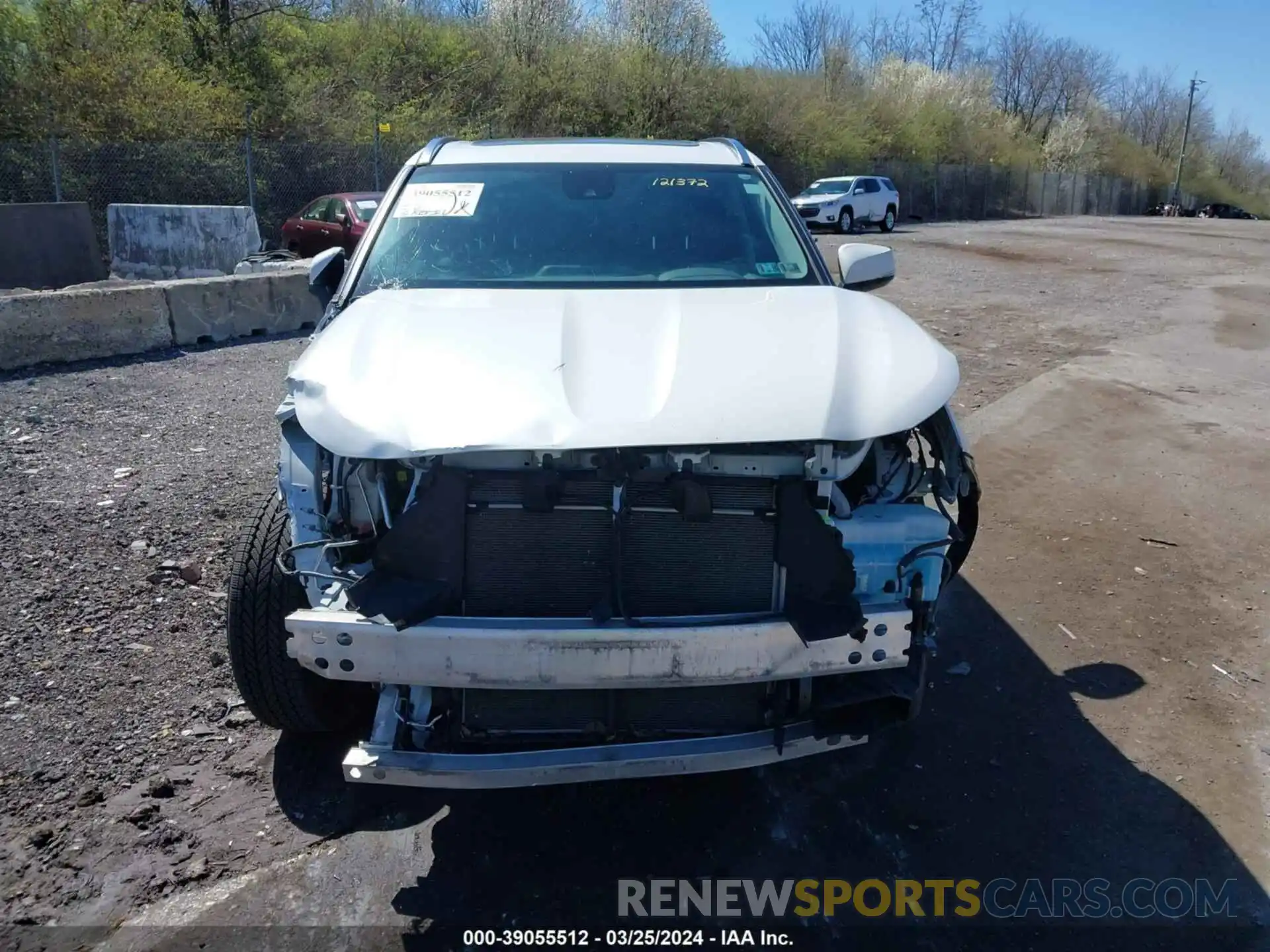 11 Photograph of a damaged car 5TDHZRBH9MS121371 TOYOTA HIGHLANDER 2021