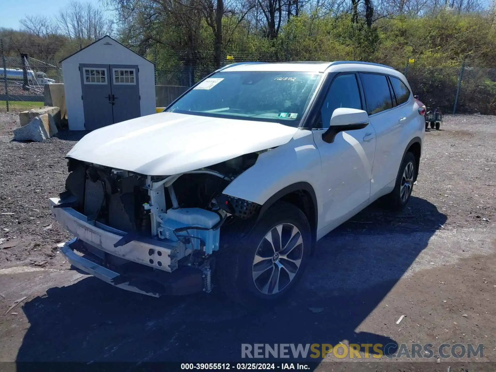 17 Photograph of a damaged car 5TDHZRBH9MS121371 TOYOTA HIGHLANDER 2021