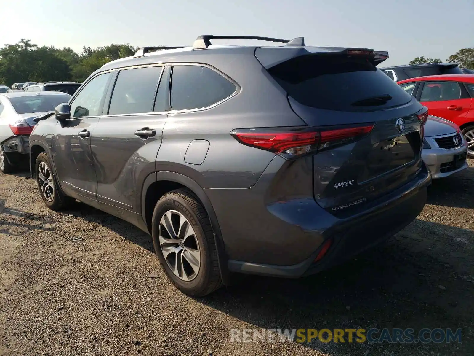 3 Photograph of a damaged car 5TDHZRBH9MS523164 TOYOTA HIGHLANDER 2021