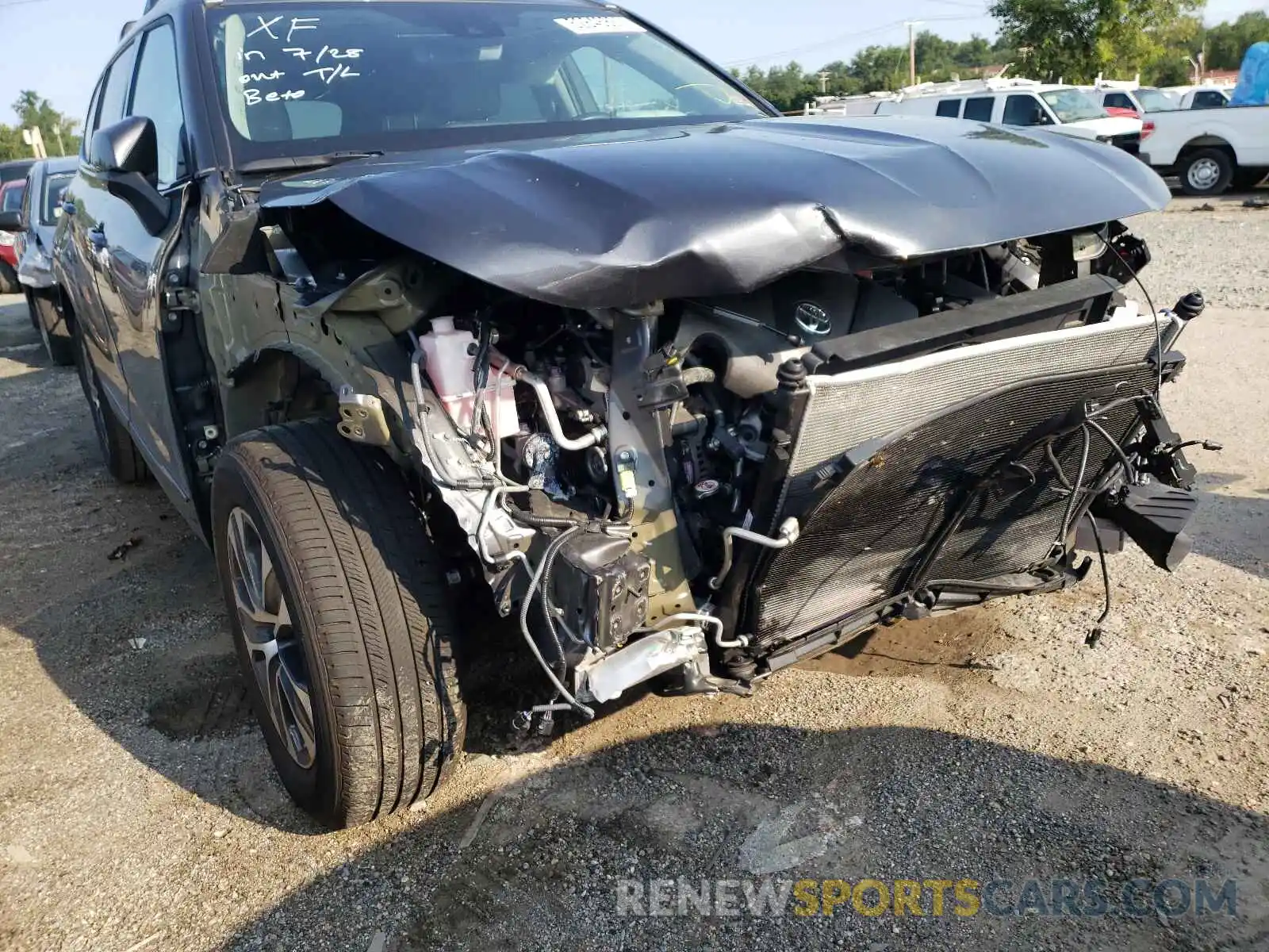 9 Photograph of a damaged car 5TDHZRBH9MS523164 TOYOTA HIGHLANDER 2021