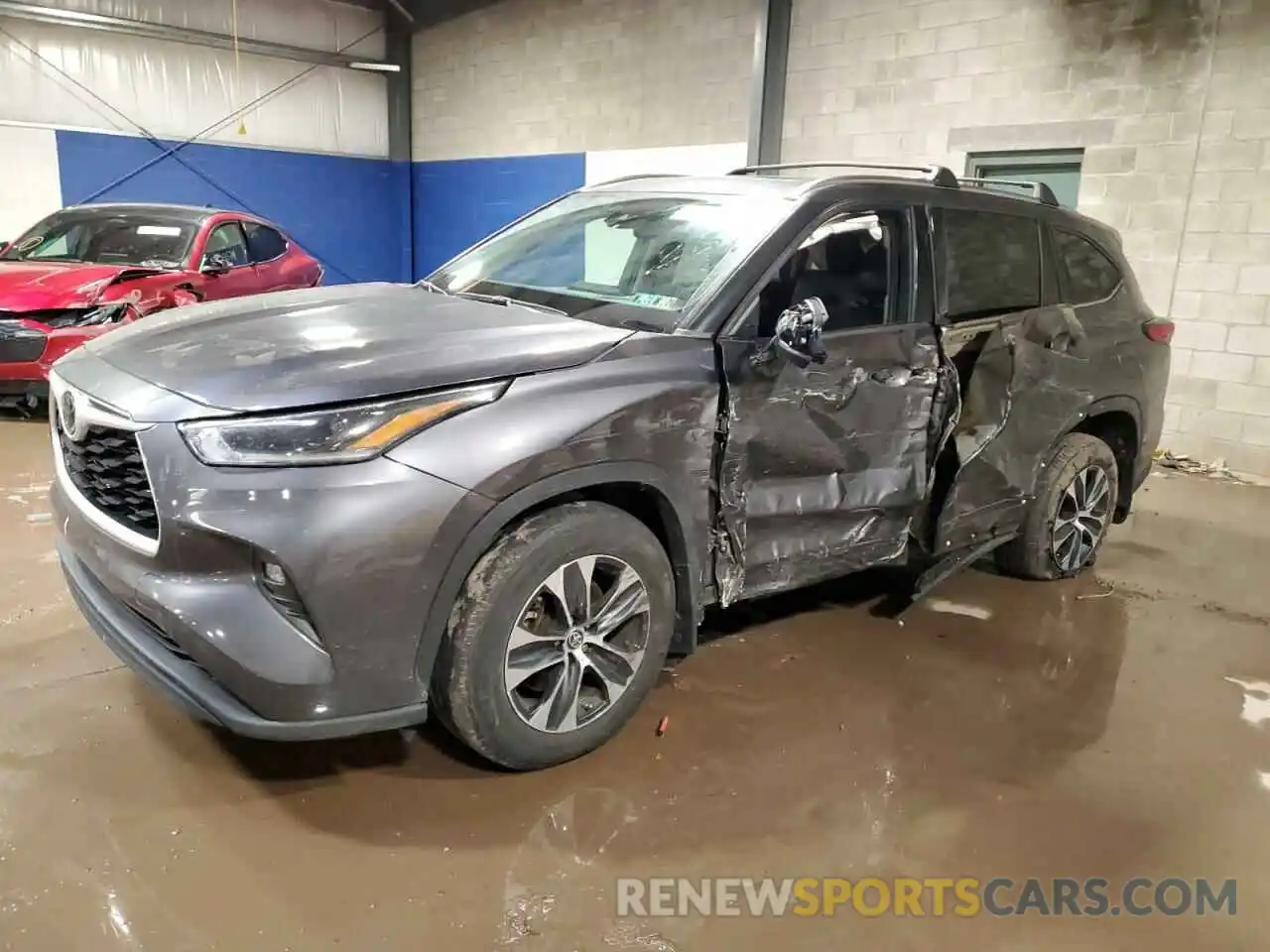 1 Photograph of a damaged car 5TDHZRBH9MS542975 TOYOTA HIGHLANDER 2021