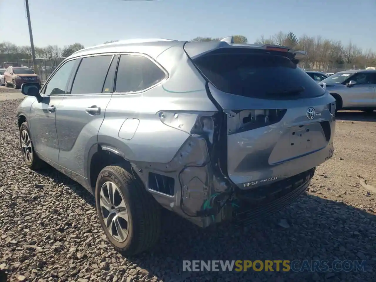 3 Photograph of a damaged car 5TDHZRBHXMS068728 TOYOTA HIGHLANDER 2021