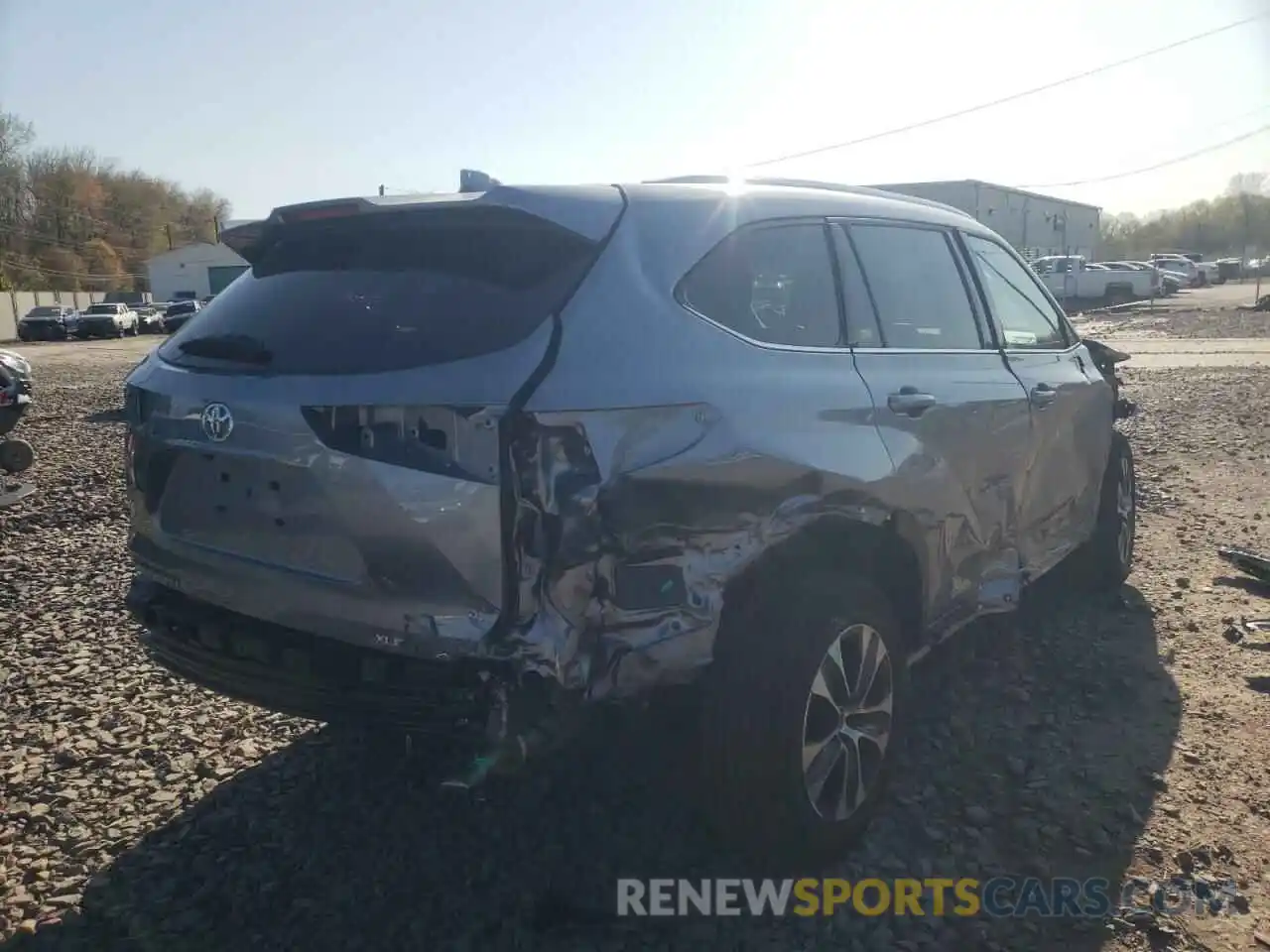 4 Photograph of a damaged car 5TDHZRBHXMS068728 TOYOTA HIGHLANDER 2021