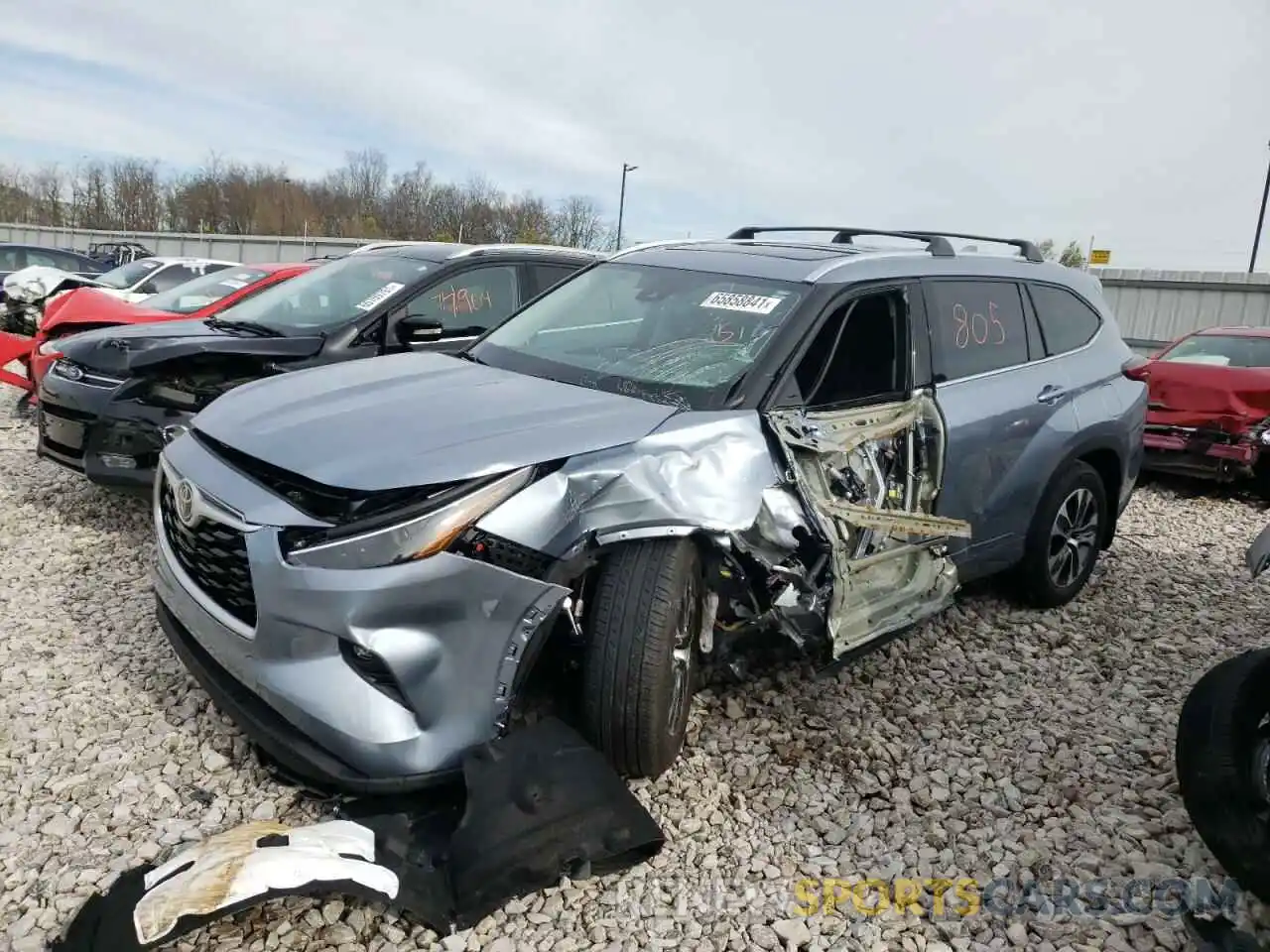 2 Photograph of a damaged car 5TDHZRBHXMS158865 TOYOTA HIGHLANDER 2021