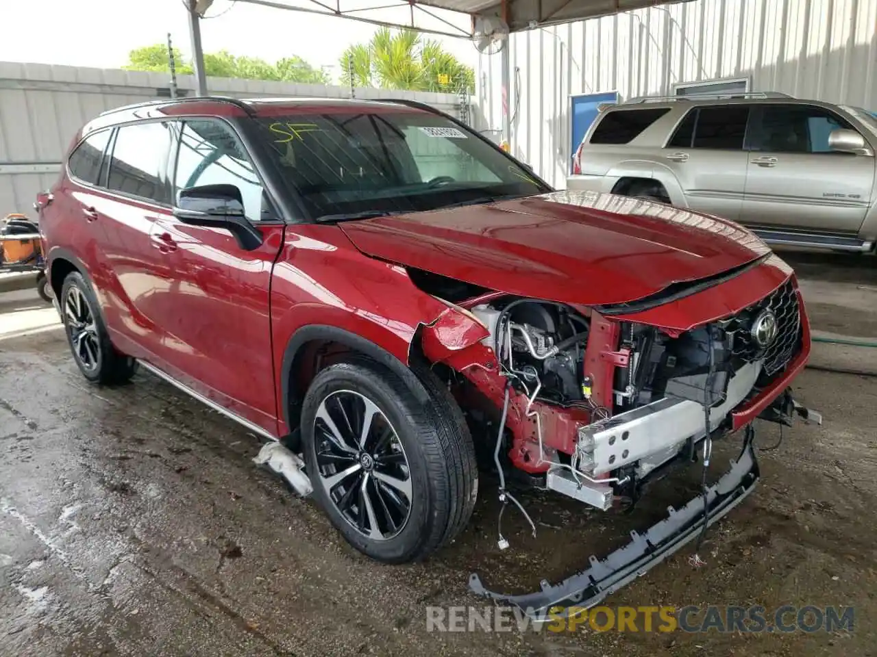 1 Photograph of a damaged car 5TDJZRAH0MS068868 TOYOTA HIGHLANDER 2021