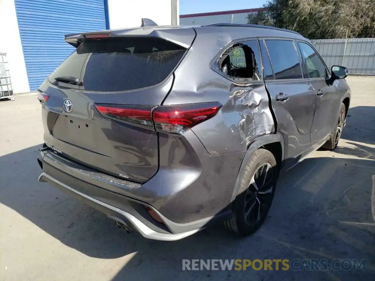 4 Photograph of a damaged car 5TDJZRAH3MS045326 TOYOTA HIGHLANDER 2021