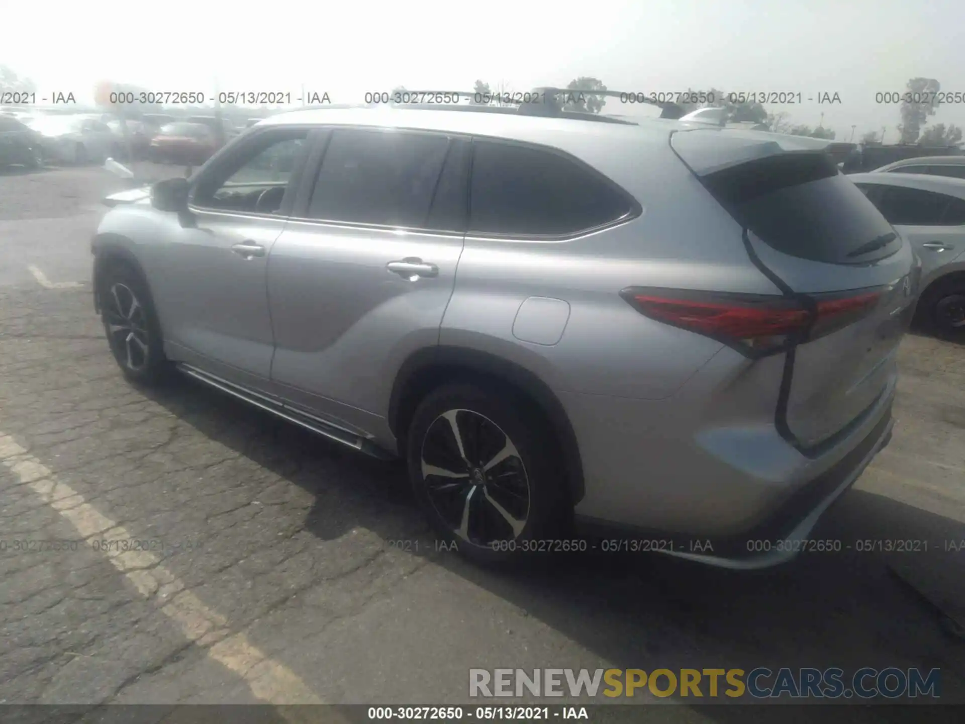 3 Photograph of a damaged car 5TDJZRAH8MS034337 TOYOTA HIGHLANDER 2021