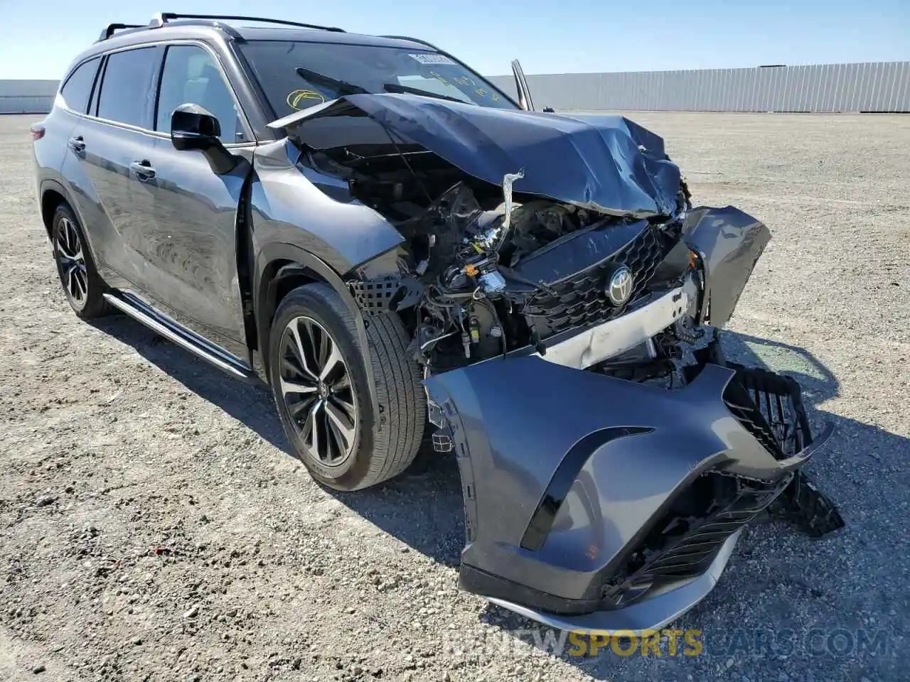 1 Photograph of a damaged car 5TDJZRAH9MS064219 TOYOTA HIGHLANDER 2021