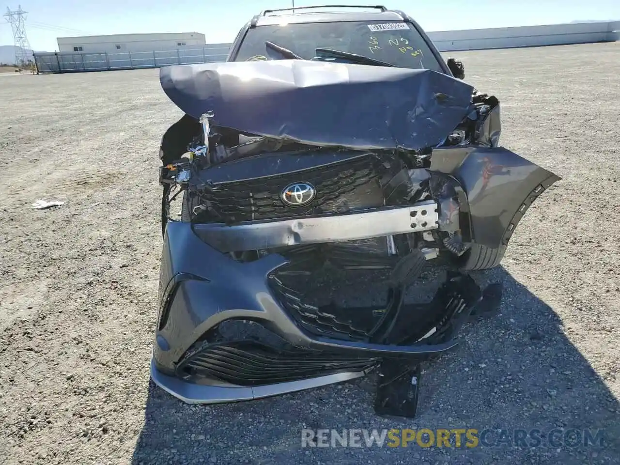 9 Photograph of a damaged car 5TDJZRAH9MS064219 TOYOTA HIGHLANDER 2021