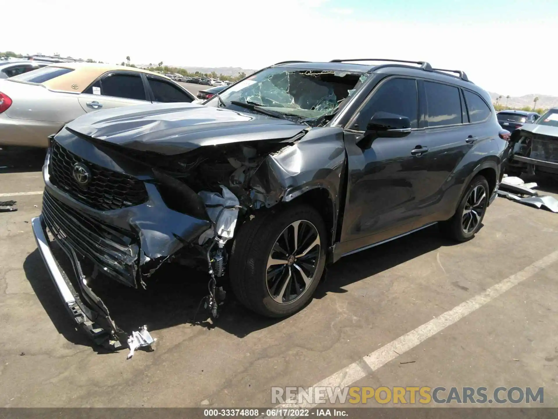 2 Photograph of a damaged car 5TDJZRAH9MS069520 TOYOTA HIGHLANDER 2021