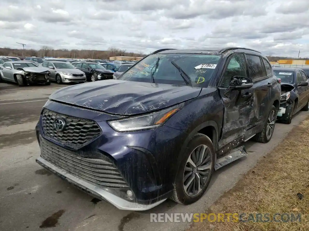 2 Photograph of a damaged car 5TDJZRBH0MS108462 TOYOTA HIGHLANDER 2021