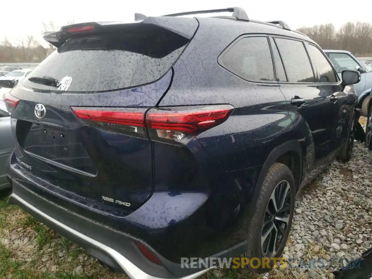 4 Photograph of a damaged car 5TDJZRBH1MS062740 TOYOTA HIGHLANDER 2021