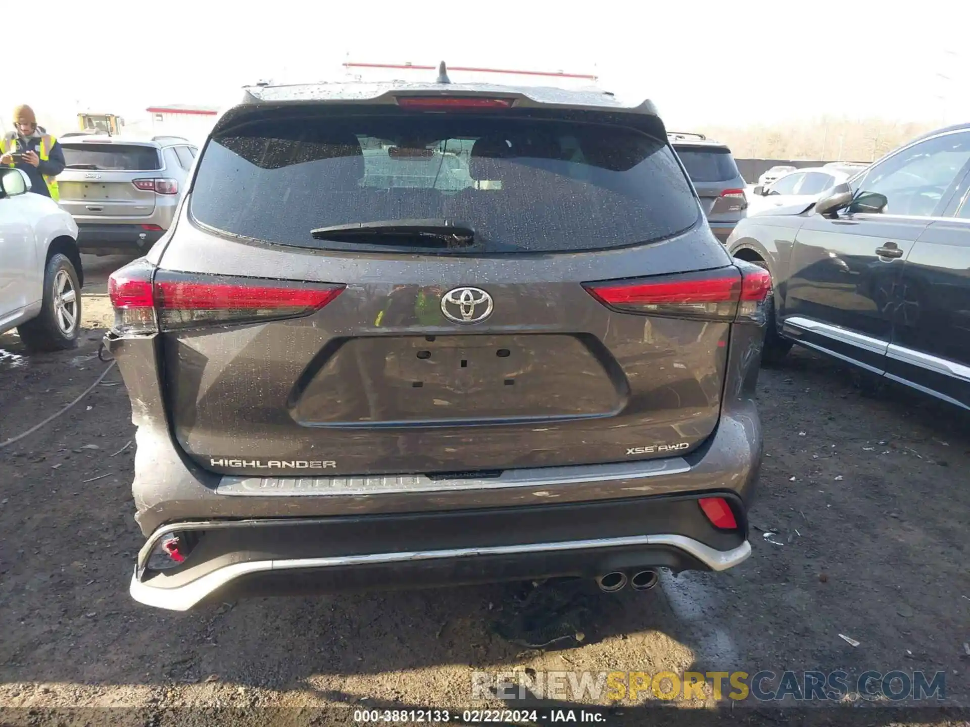 16 Photograph of a damaged car 5TDJZRBH1MS151188 TOYOTA HIGHLANDER 2021