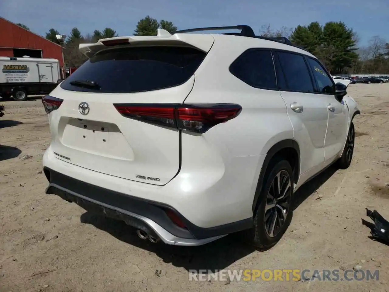 4 Photograph of a damaged car 5TDJZRBH2MS071849 TOYOTA HIGHLANDER 2021