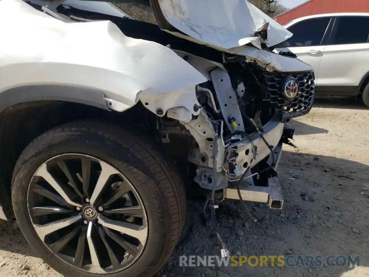 9 Photograph of a damaged car 5TDJZRBH2MS071849 TOYOTA HIGHLANDER 2021