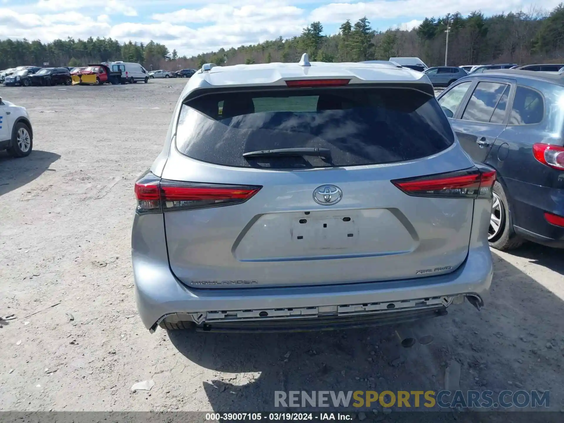 17 Photograph of a damaged car 5TDJZRBH2MS079398 TOYOTA HIGHLANDER 2021