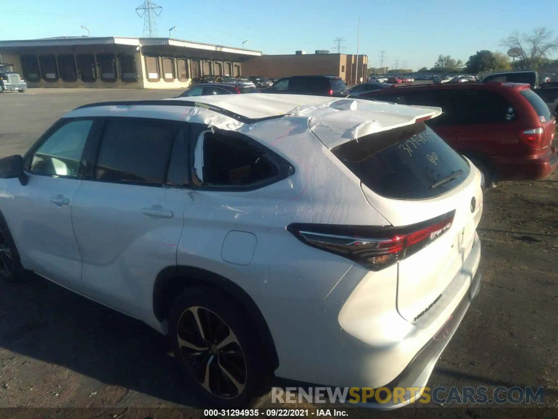 6 Photograph of a damaged car 5TDJZRBH2MS080731 TOYOTA HIGHLANDER 2021