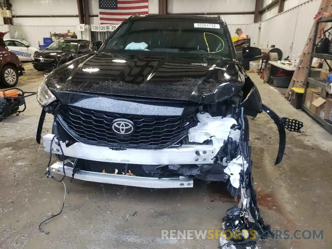 9 Photograph of a damaged car 5TDJZRBH3MS059208 TOYOTA HIGHLANDER 2021