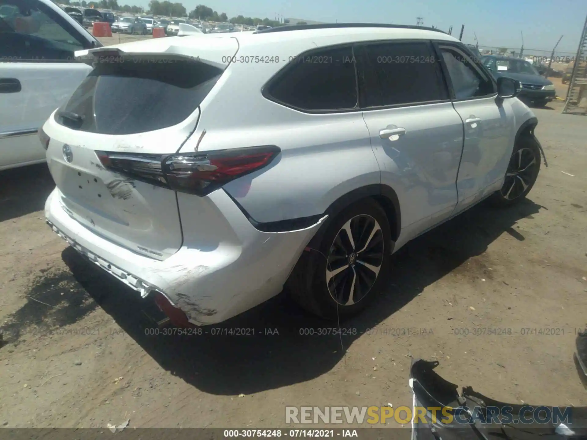 4 Фотография поврежденного автомобиля 5TDJZRBH3MS084626 TOYOTA HIGHLANDER 2021