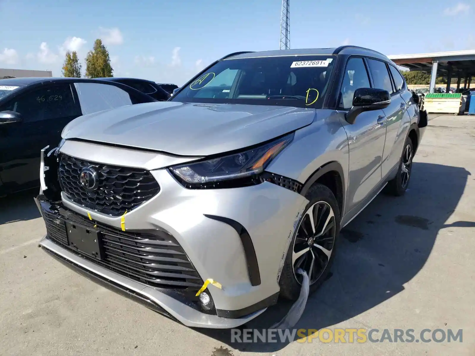 2 Photograph of a damaged car 5TDJZRBH3MS152472 TOYOTA HIGHLANDER 2021