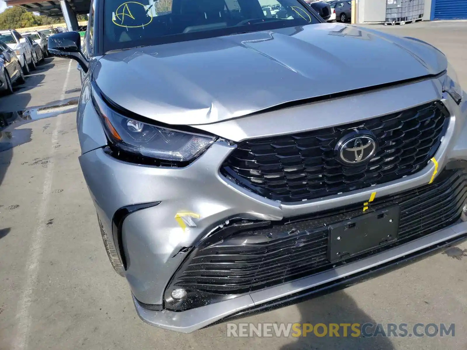 9 Photograph of a damaged car 5TDJZRBH3MS152472 TOYOTA HIGHLANDER 2021