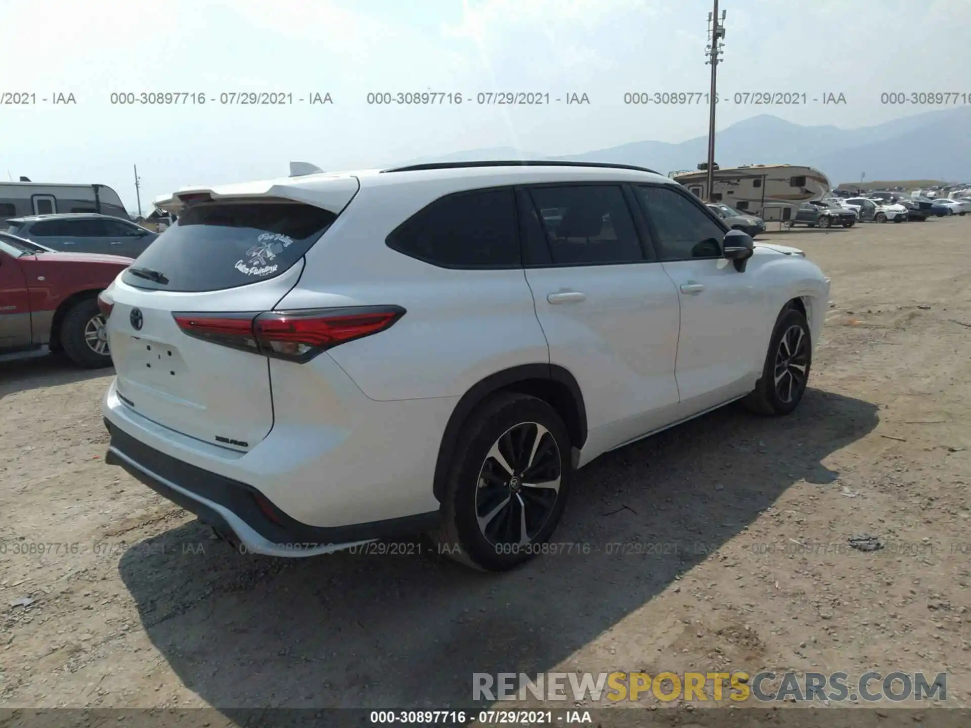 4 Фотография поврежденного автомобиля 5TDJZRBH5MS075989 TOYOTA HIGHLANDER 2021