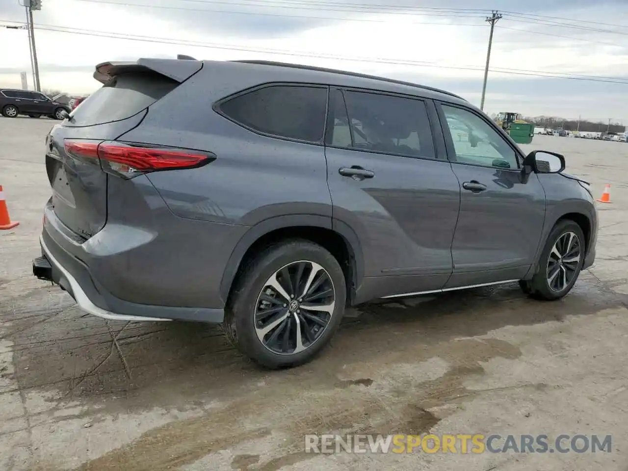 3 Photograph of a damaged car 5TDJZRBH6MS058554 TOYOTA HIGHLANDER 2021