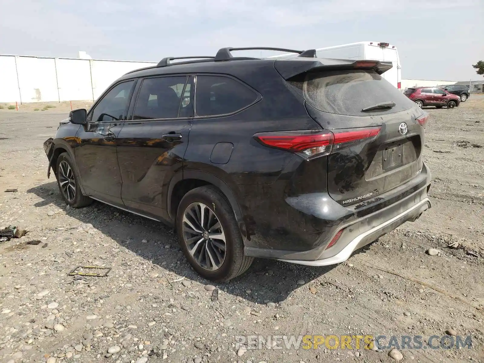 3 Photograph of a damaged car 5TDJZRBH9MS061769 TOYOTA HIGHLANDER 2021