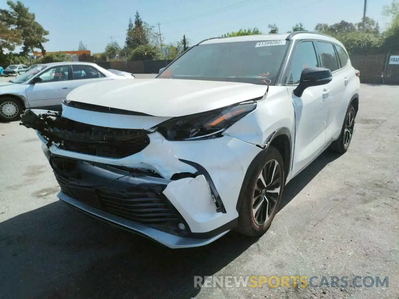 2 Photograph of a damaged car 5TDJZRBH9MS108301 TOYOTA HIGHLANDER 2021