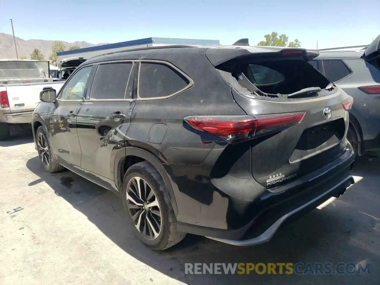 3 Photograph of a damaged car 5TDLZRAH0MS048175 TOYOTA HIGHLANDER 2021