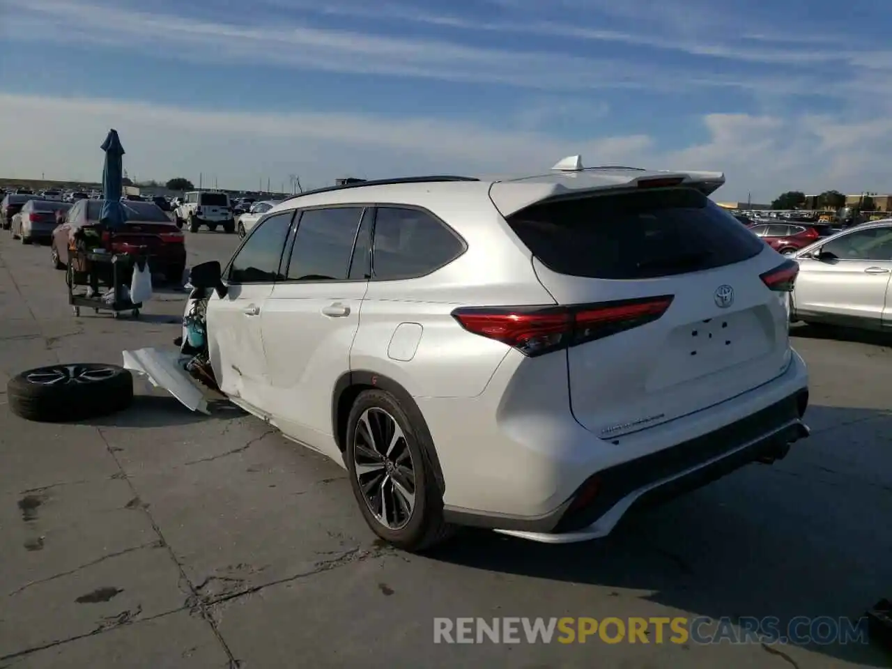 3 Photograph of a damaged car 5TDLZRAH2MS070355 TOYOTA HIGHLANDER 2021