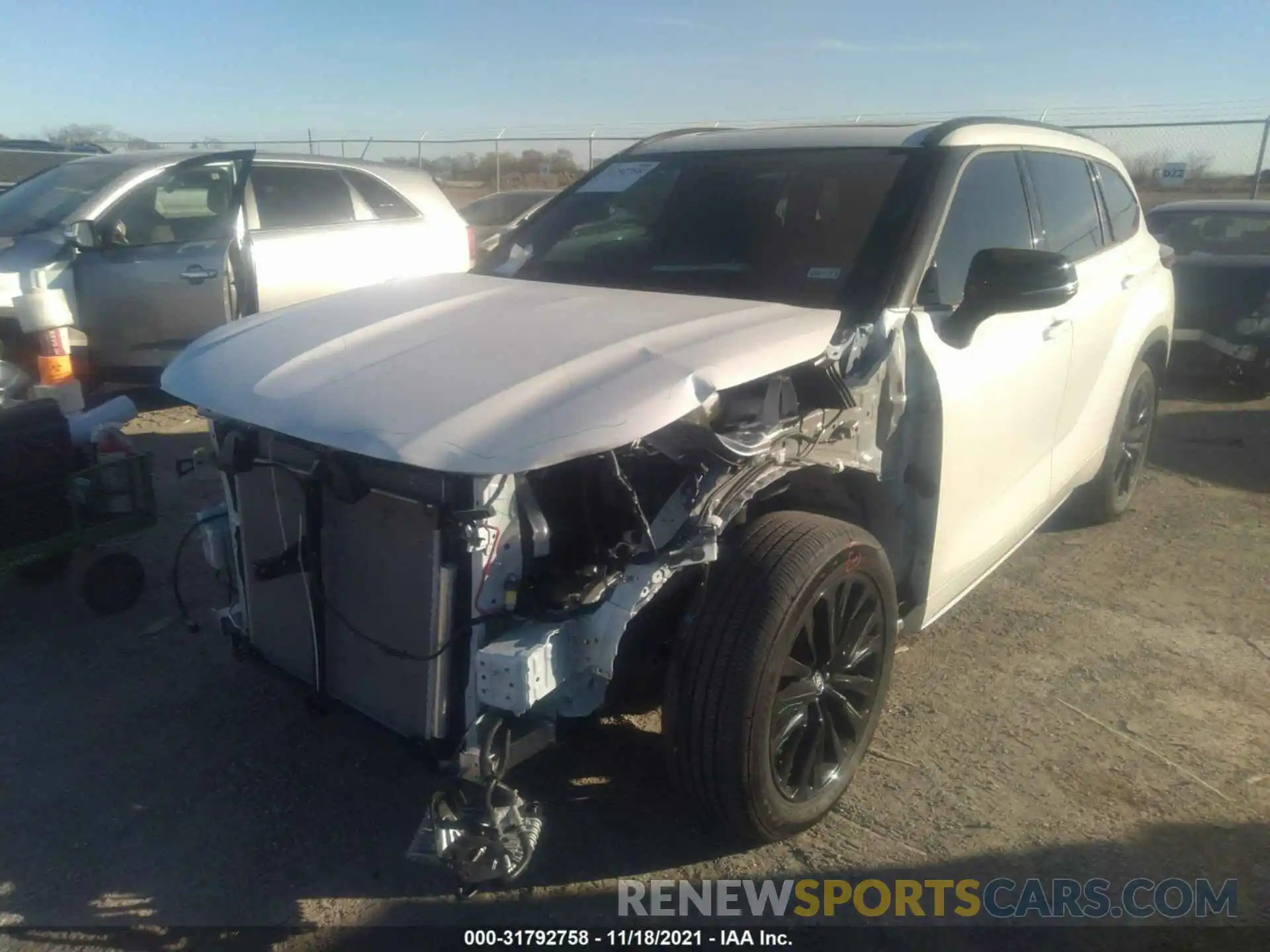 2 Photograph of a damaged car 5TDLZRAH2MS071697 TOYOTA HIGHLANDER 2021