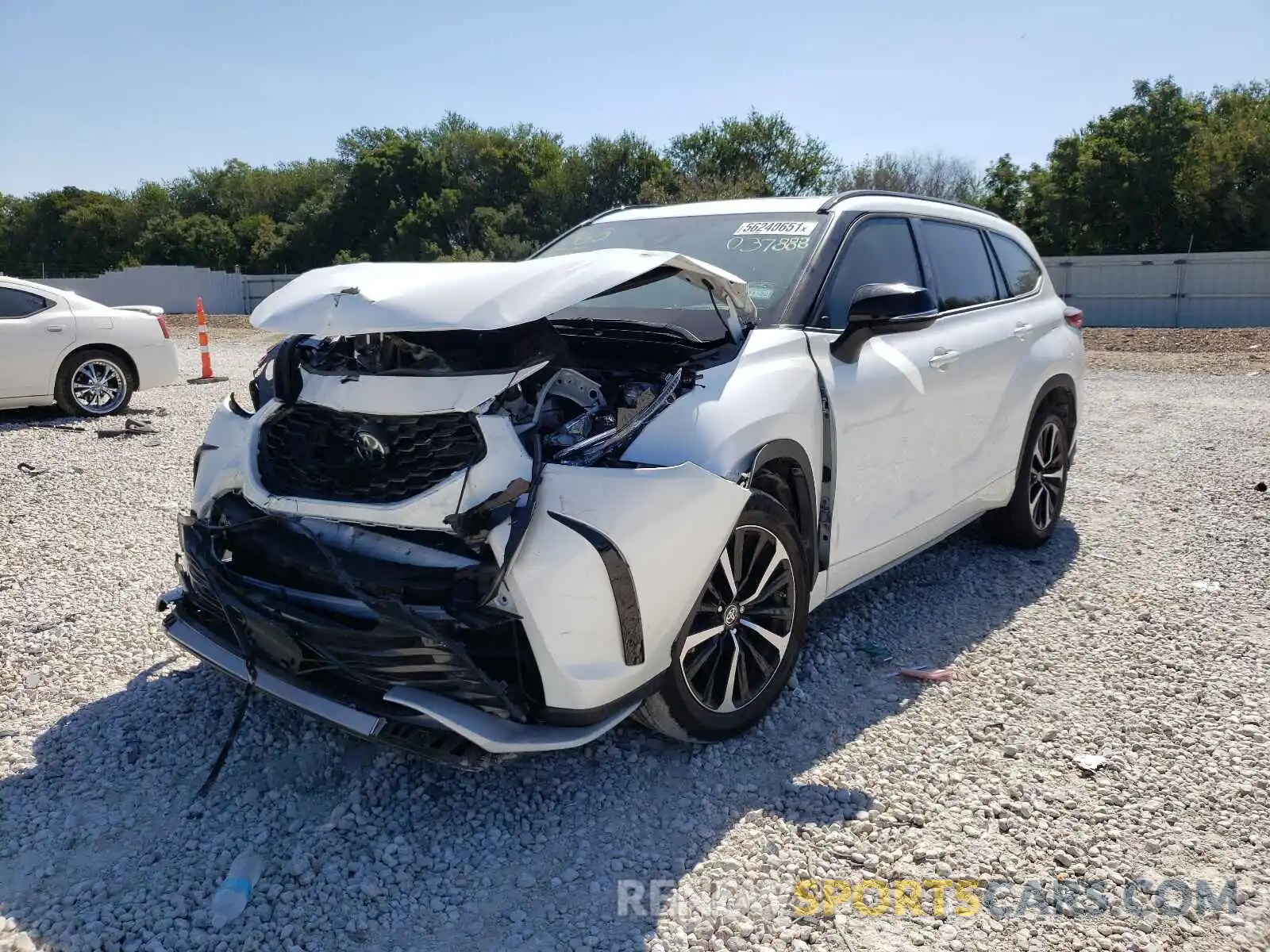 2 Photograph of a damaged car 5TDLZRAH4MS037888 TOYOTA HIGHLANDER 2021