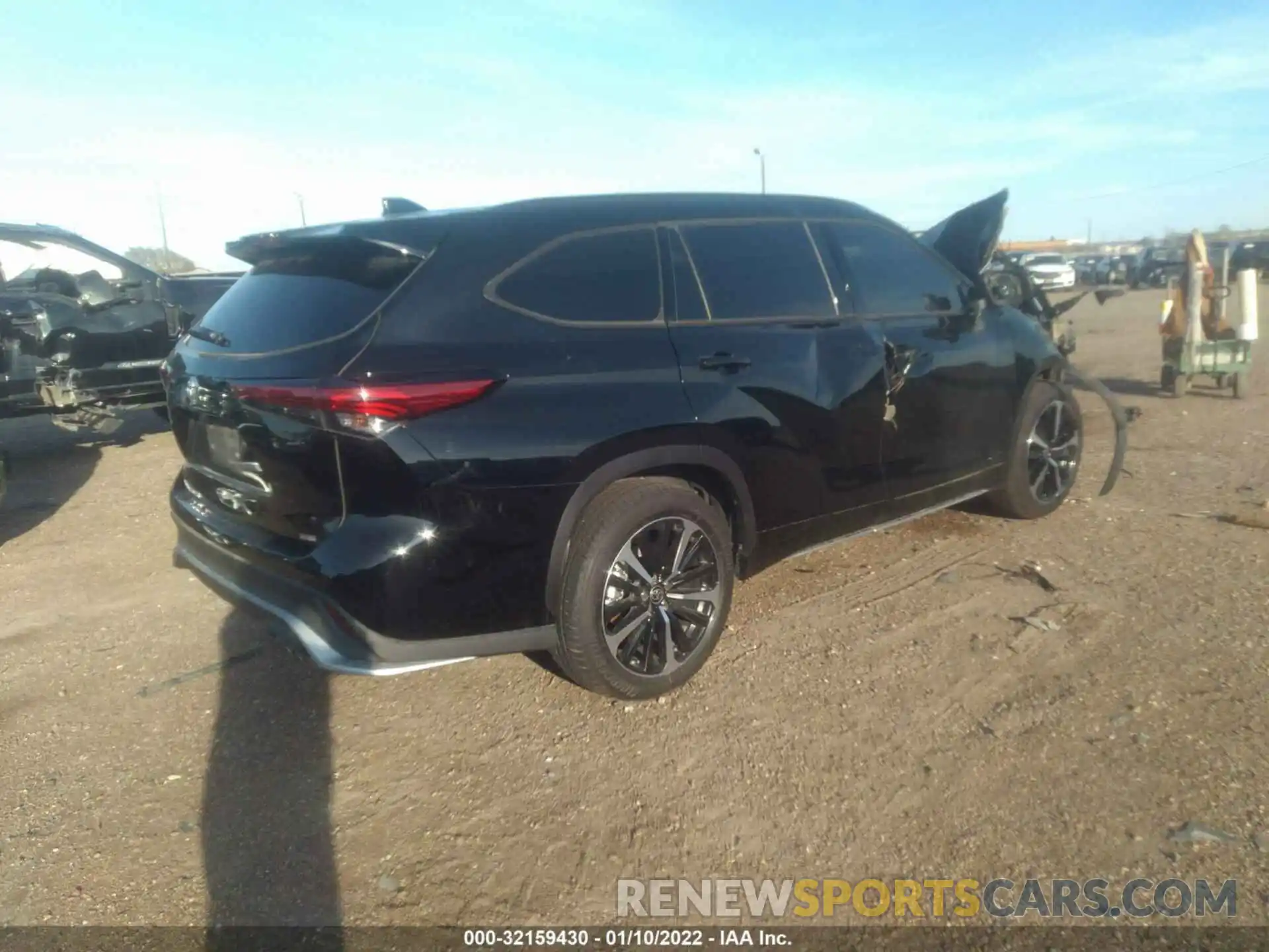 2 Photograph of a damaged car 5TDLZRAH4MS043755 TOYOTA HIGHLANDER 2021