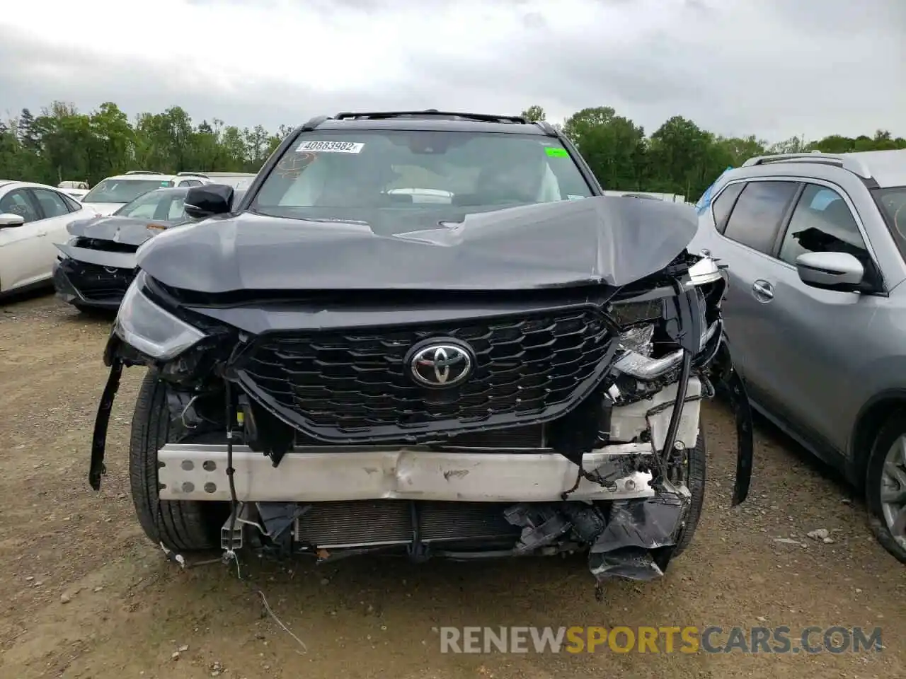 9 Photograph of a damaged car 5TDLZRAH6MS071525 TOYOTA HIGHLANDER 2021