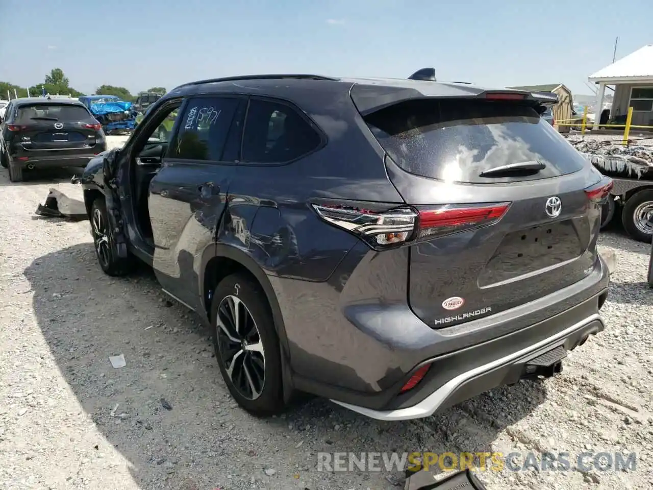 3 Photograph of a damaged car 5TDLZRAH9MS067419 TOYOTA HIGHLANDER 2021