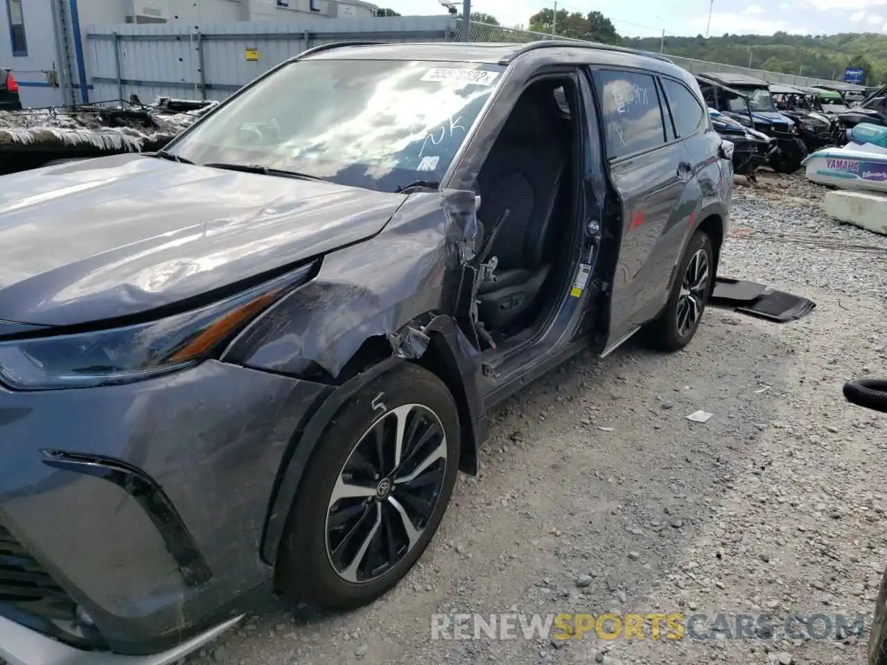 9 Photograph of a damaged car 5TDLZRAH9MS067419 TOYOTA HIGHLANDER 2021