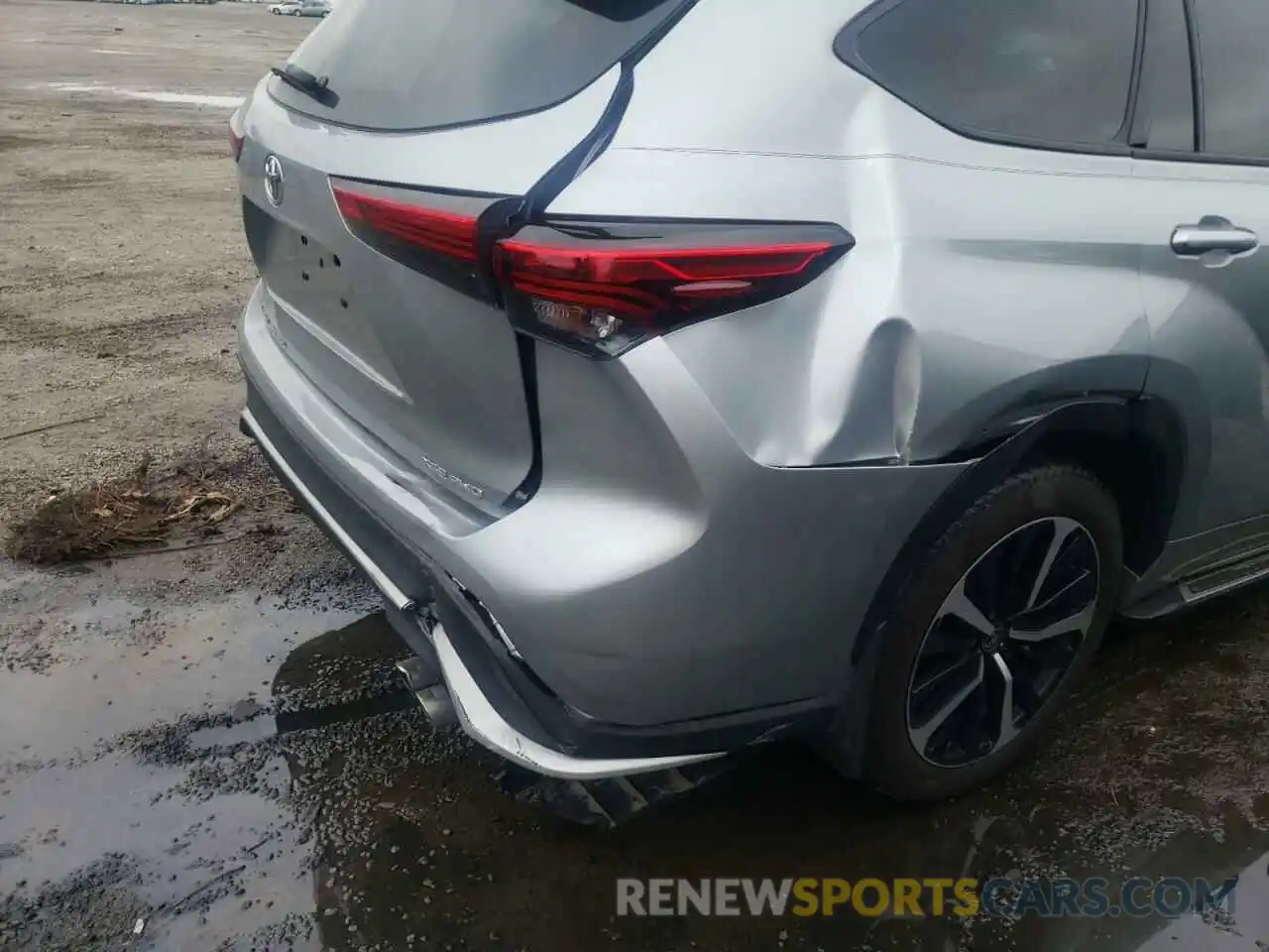 9 Photograph of a damaged car 5TDLZRBH0MS080106 TOYOTA HIGHLANDER 2021