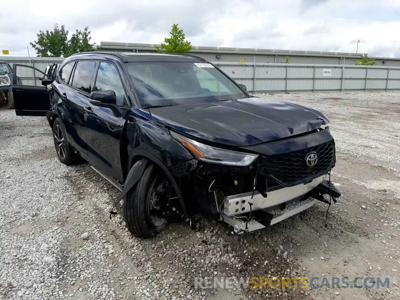 1 Photograph of a damaged car 5TDLZRBH0MS135993 TOYOTA HIGHLANDER 2021